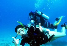 潜水专家49的卓越表现（探索深海奇观的无畏探险家）