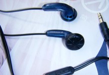 深海塞尔MX500耳机体验报告（探索深海世界，畅享高品质音乐）